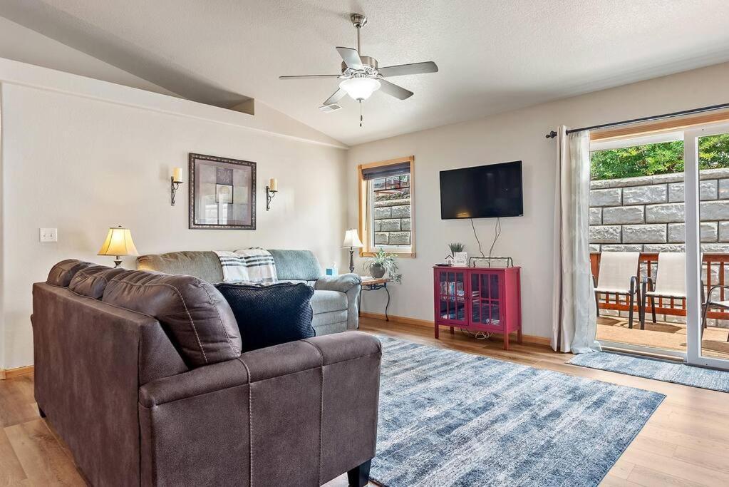 Villa Convenient Townhouse - Near Airport Rapid City Exterior foto